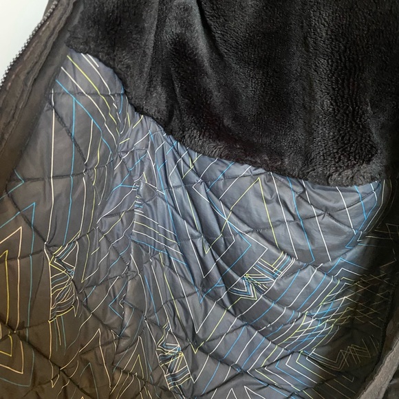 Tna parka - Picture 3 of 12